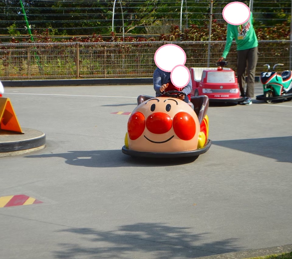 沖縄こどもの国‐子供遊び場